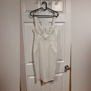 💚 Fashion Nova Strapless Cream Dress